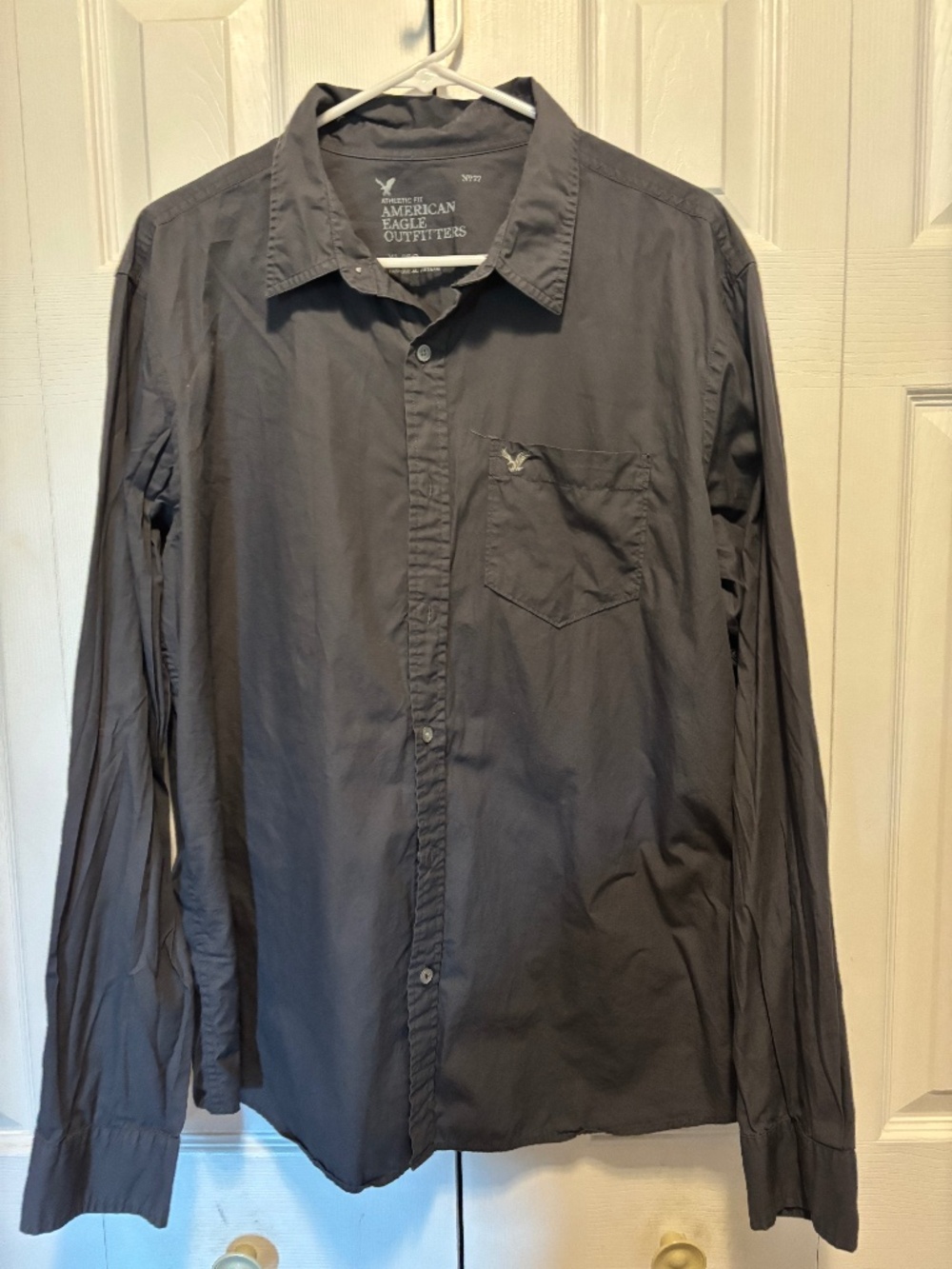 American Eagle Outfitters Men’s XL Tall Athletic Fit Charcoal Button Down Shirt